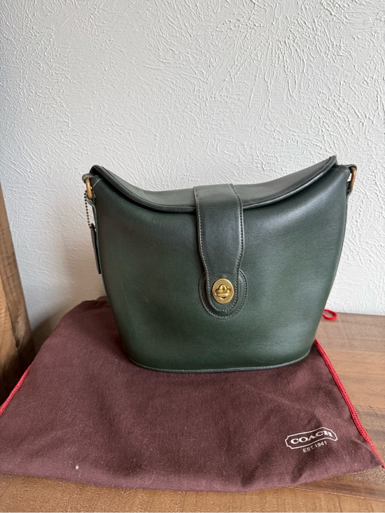 Coach Handbags - Vintage Coach Nottingham Satchel